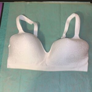 Bali Elegant White Swirl Bra